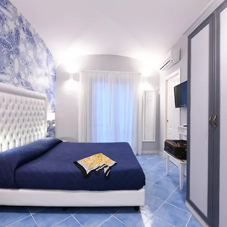 Lejlighedshotel Casamalfi Centro Storico 2*